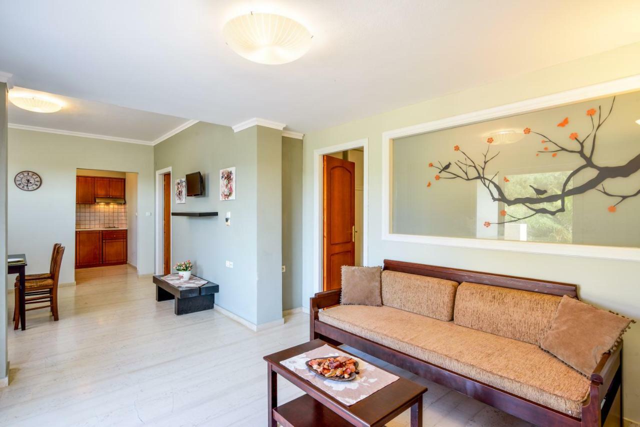 Poseidon Aparthotel